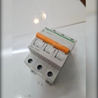 MCB / Miniature Circuit Breaker Domae Schneider 3P 16 A 3