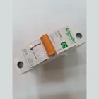 MCB / Miniature Circuit Breaker Domae Schneider 1P 10 Amper  3