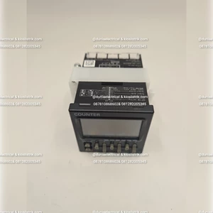Digital Counter Omron H7CX-AD-N 24 Vdc