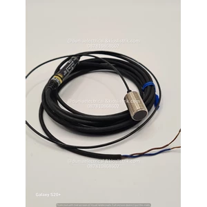 Proximity Switch E2EC-X4D1 Omron 24 Vdc