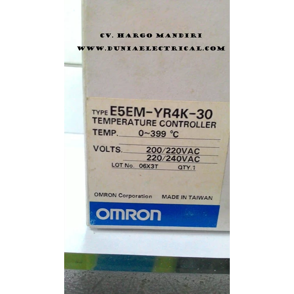 Temperature Controller Omron E5EM-YR4K-30 