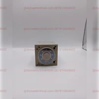 Omron Timer H3CR-F8 220 Vac 