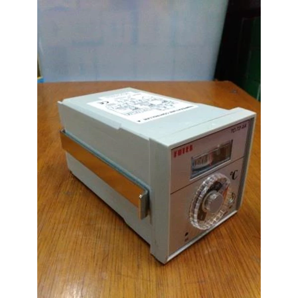 Fotek TC72-AA-R4 Temperature Controller  