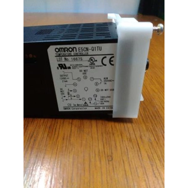 Omron E5CN- Q1TU Temperature Controller Switch Omron E5CN-Q1TU