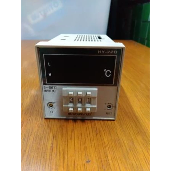 Hanyoung HY72D-KKMNR08 Temperature Controller Switch HY72D-KKMNR08 