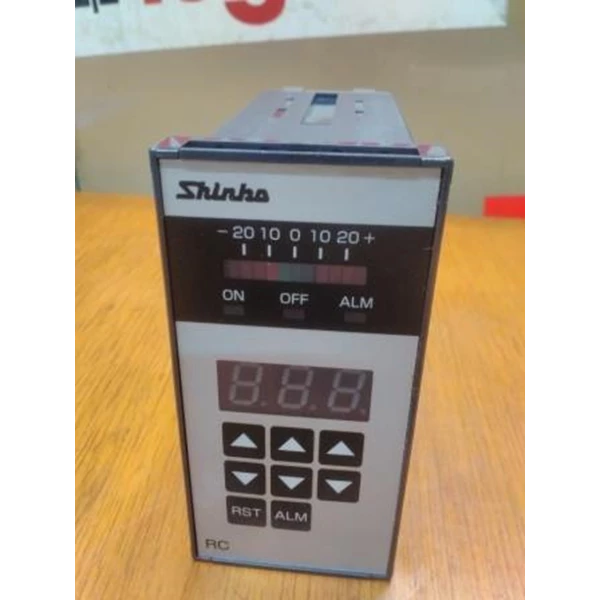 Shinko RC-621-R E Temperature Controller RC-621-R E Shinko