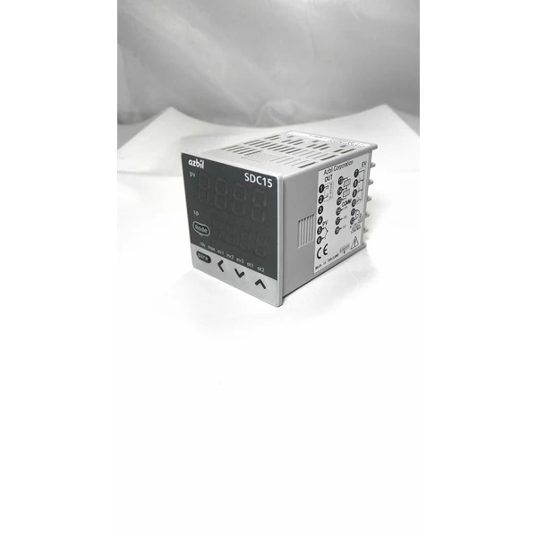 YAMATAKE Temperature Controller Switch Yamatake SDC15 -C15TCOTA0300 