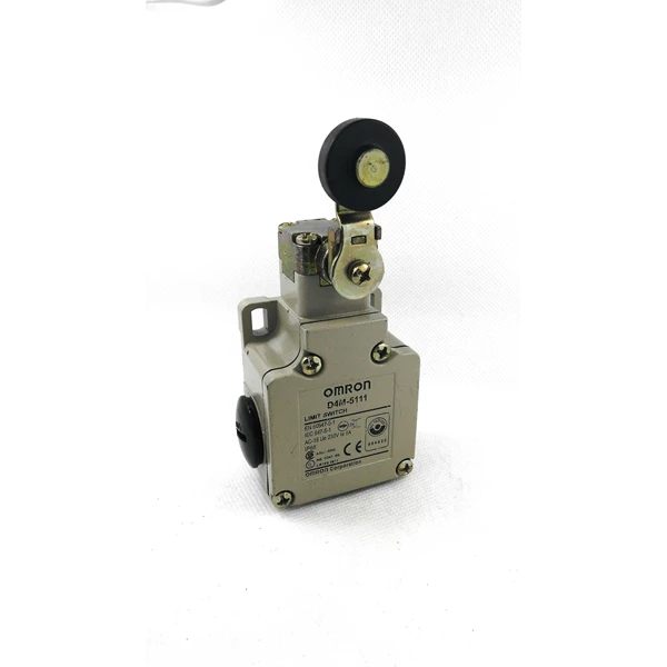 OMRON LIMIT SWITCH  D4M- 5111