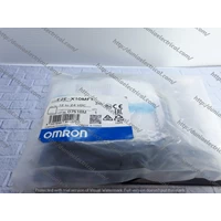 Inductive Proximity Switches Omron E2E-X10MF1 OMRON