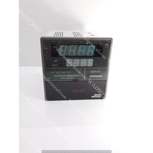 Temperature Switch Controller Azbil SDC21 C210DA00101 
