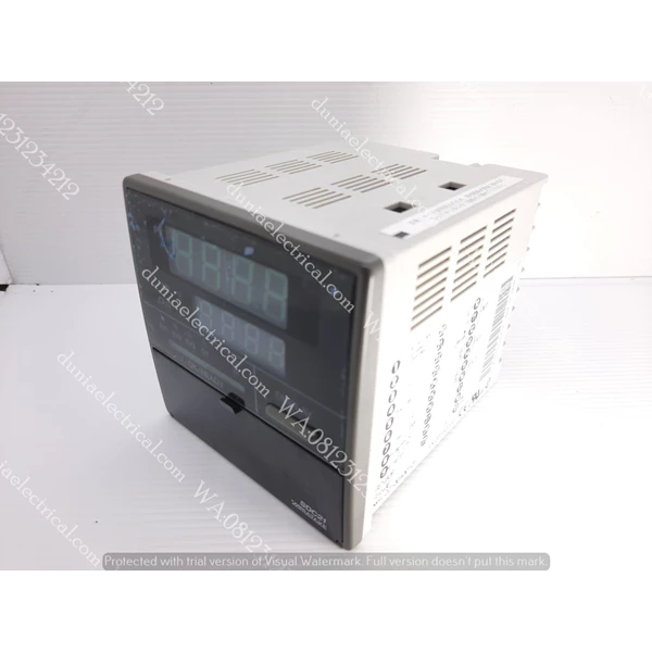  SDC21 C210DA00101 Azbil Temperature Switch Controller Yamatake SDC21 C210DA00101